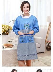 成人女生吃饭罩衣视频,揭秘成人女生用餐时的时尚罩衣风采