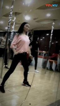 成人舞道具舞蹈视频,成人舞道具舞蹈风采展示