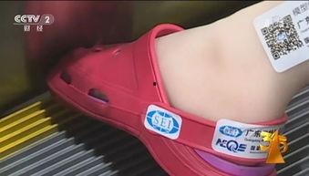 成人洞洞鞋卷进电梯视频,成人洞洞鞋卷入电梯，紧急救援过程揭秘